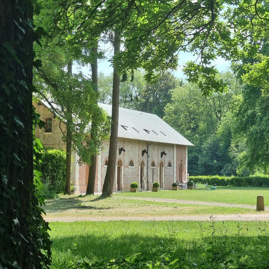 Les Ecuries Du Chateau De Brumare Bed and Breakfast Brestot Exterior foto